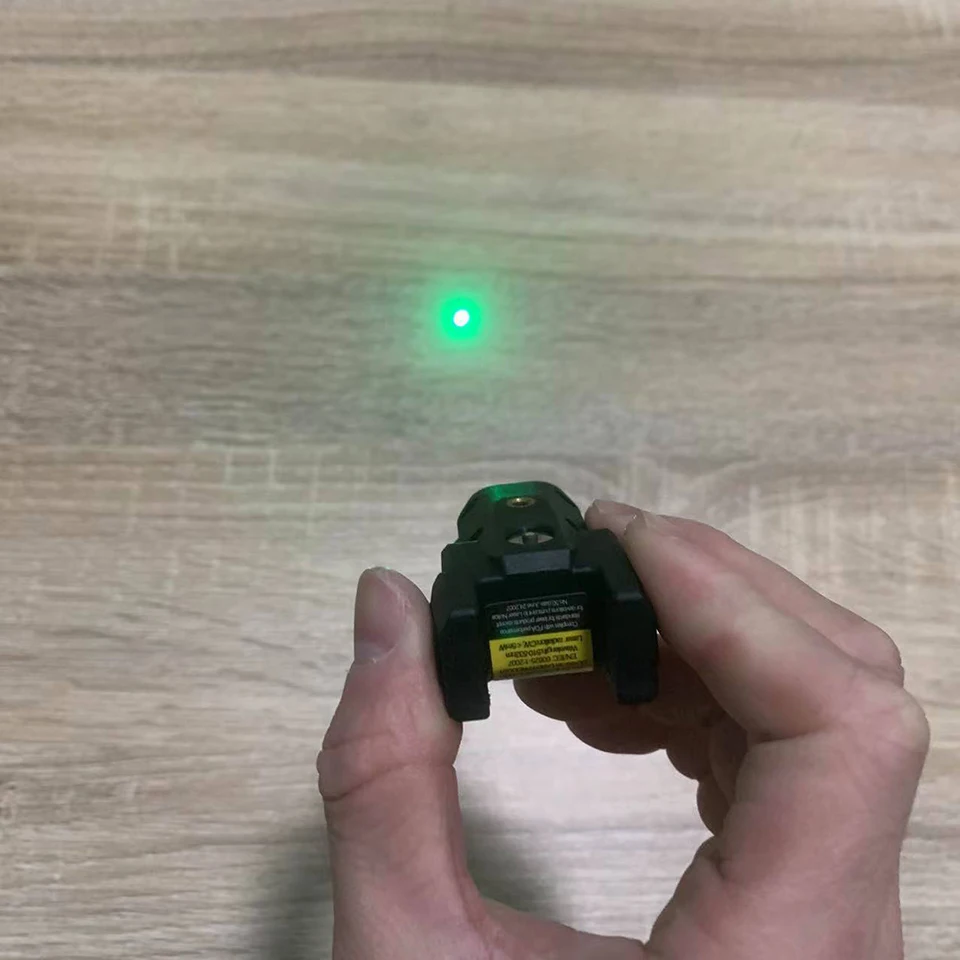 Tactical Green Laser Sight Magnetic Rechargeable Mini Handgun Strobe Dot Sight Weapon Pistol Beam for 20mm Rail Built-in Battery laser sight red dot laser sight