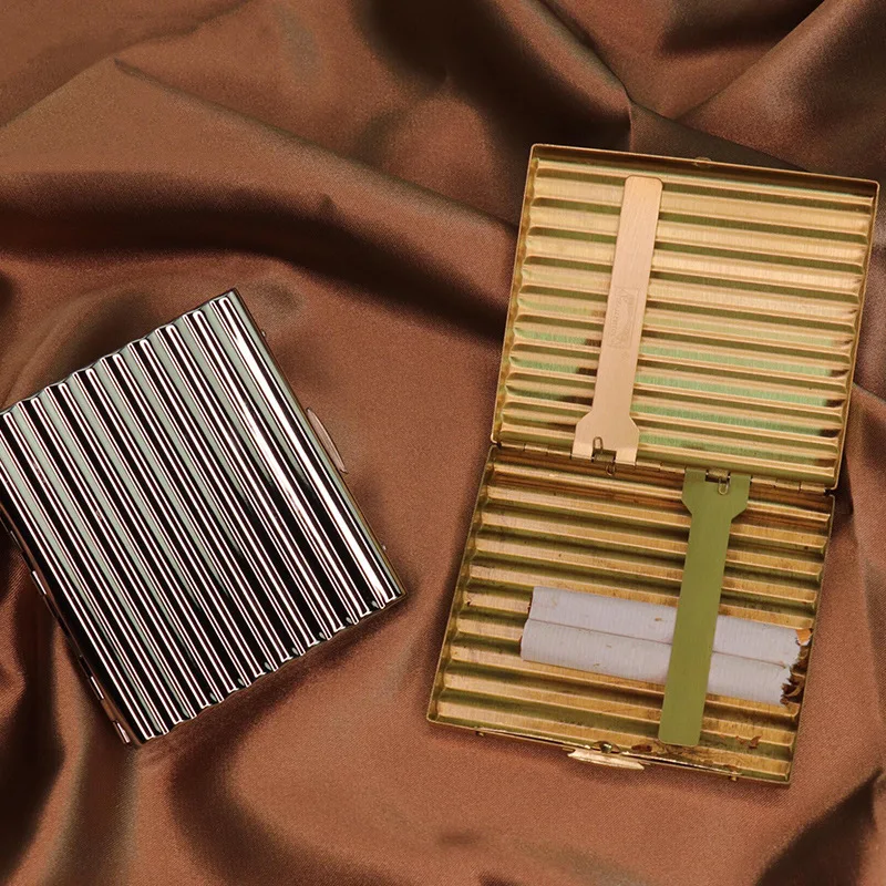 Elegant Wave Brass Metal Cigarette Case - Portable High-Quality Mini Box in Silver and Gold