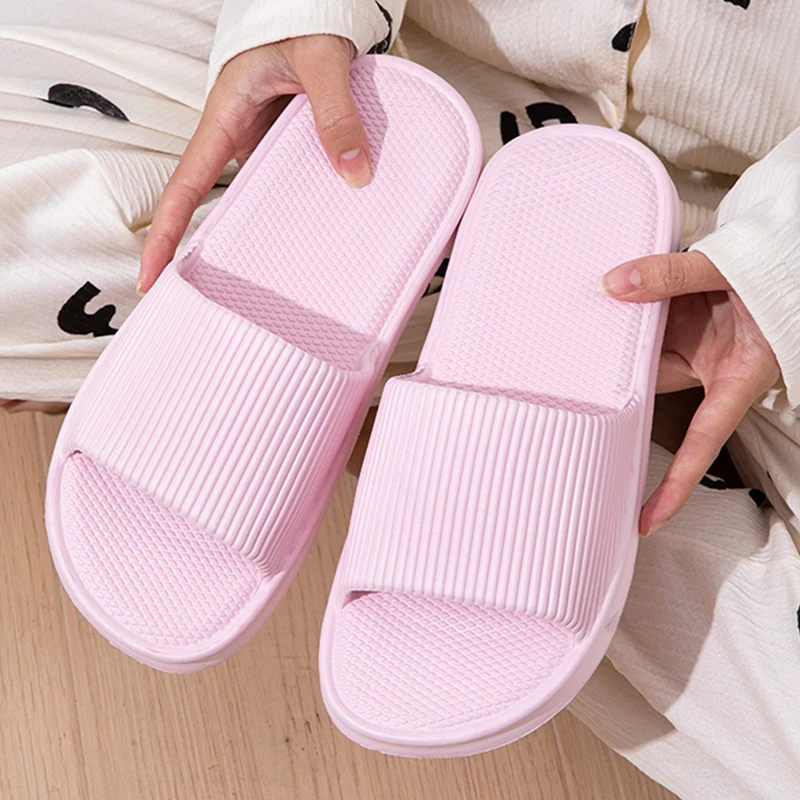 White Thick Platform Cloud Slippers Women Lightweight Soft Sole EVA Home Slides Woman Summer Comfort Non Slip Beach Flip Flops 4