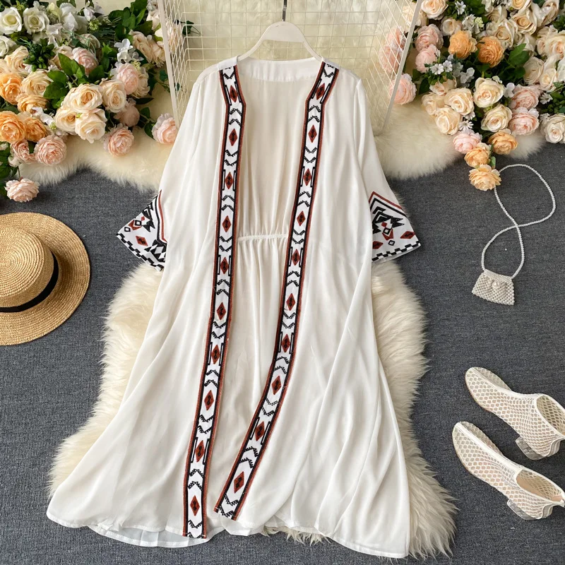 

Женское пляжное платье-кимоно с глубоким V-образным вырезом и длинным рукавом