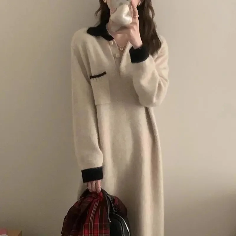 French high-end Winter Wool Knitted Dress Women's Autumn And Winter Commuting Design Lazy And Fashion Paired With Sweater Dress