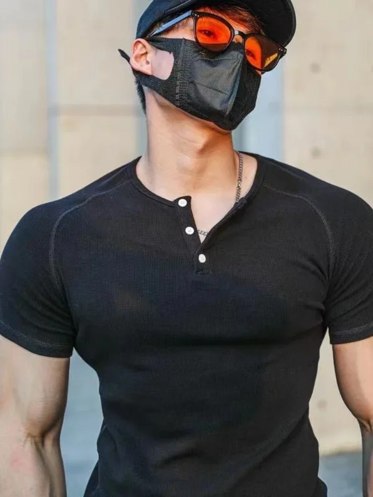 رجل تي شيرت عادي تي شيرت للرجال سليم صالح العضلات الأعلى نحيل رياضة لا شعار أبيض جديد في الأصلي Kpop عادية Harajuku العادية