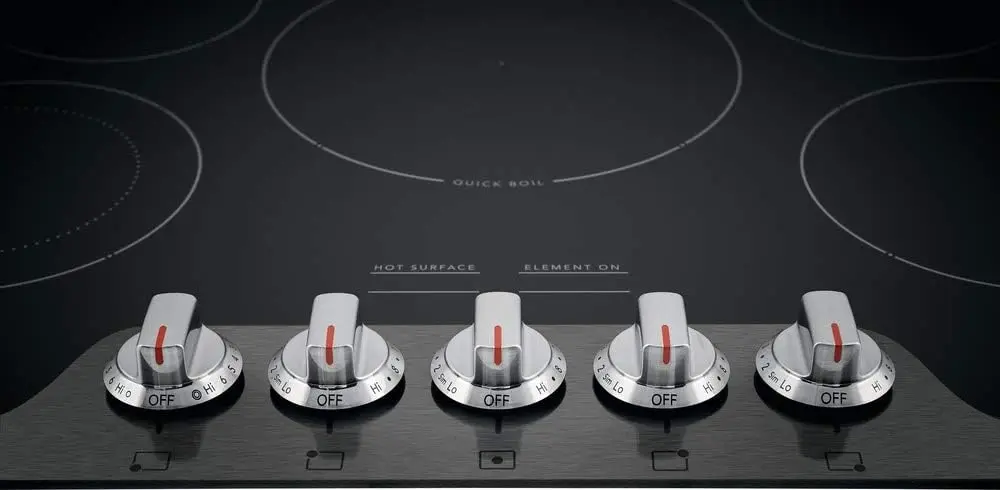 FGEC3068UB Gallery 30-in. Electric Cooktop in Black, 30 inches 5