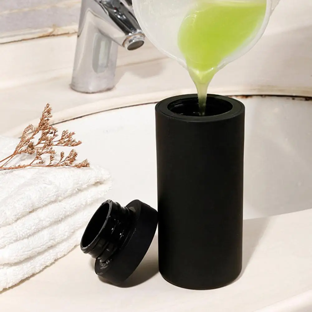 

Silicone Divided Bottle Squeeze Type Soap Dispenser Hand Soap Bottle Essential Oil Lotion Dispensing Bottle