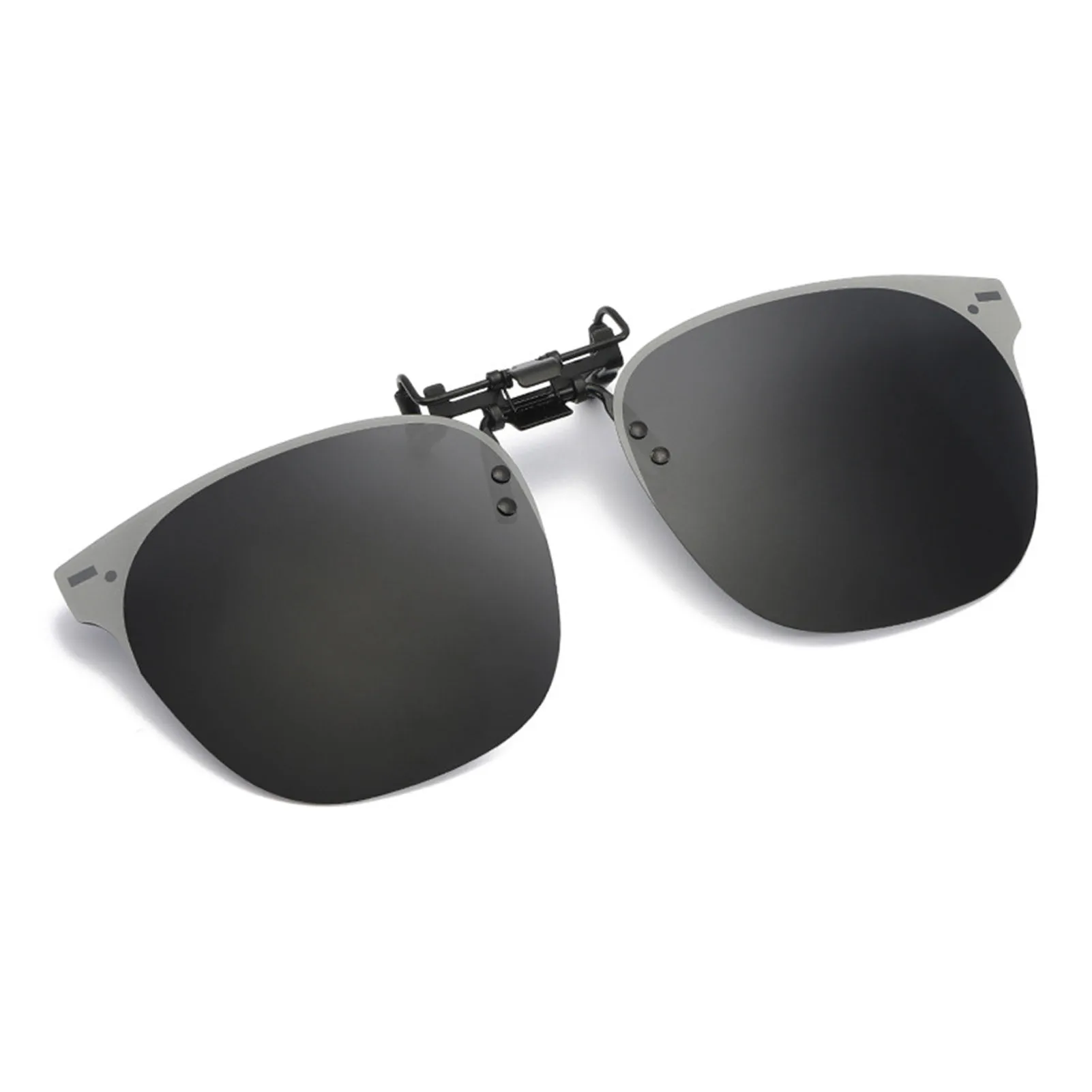 

Polarized Clip-on Sunglasses Comfortable to Wear For Driving