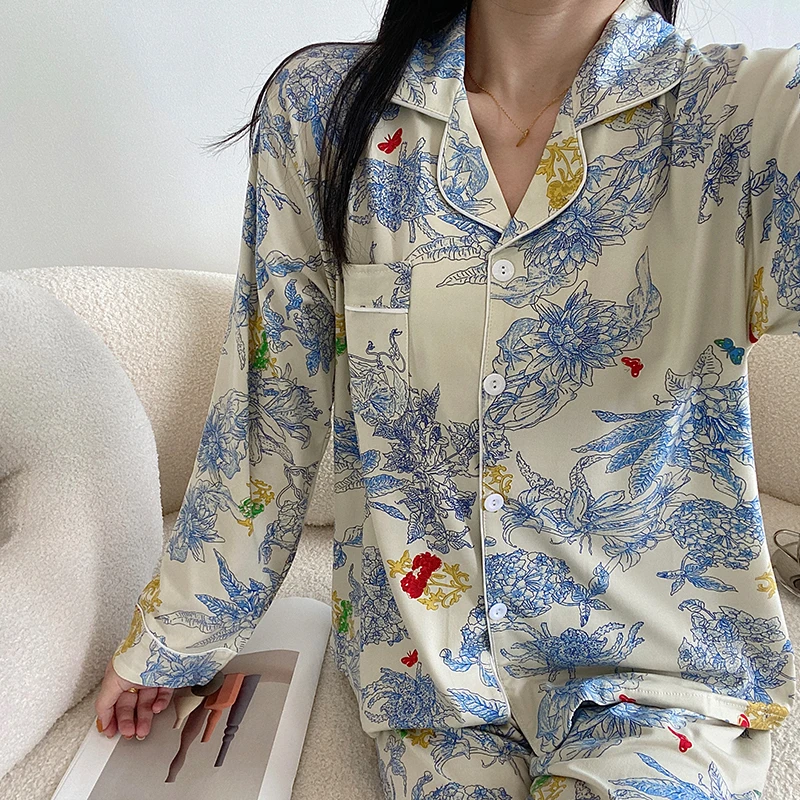 Casual cardigan lapel pajamas women's cotton like long sleeved new spring and autumn oil painting large size home clothes suit