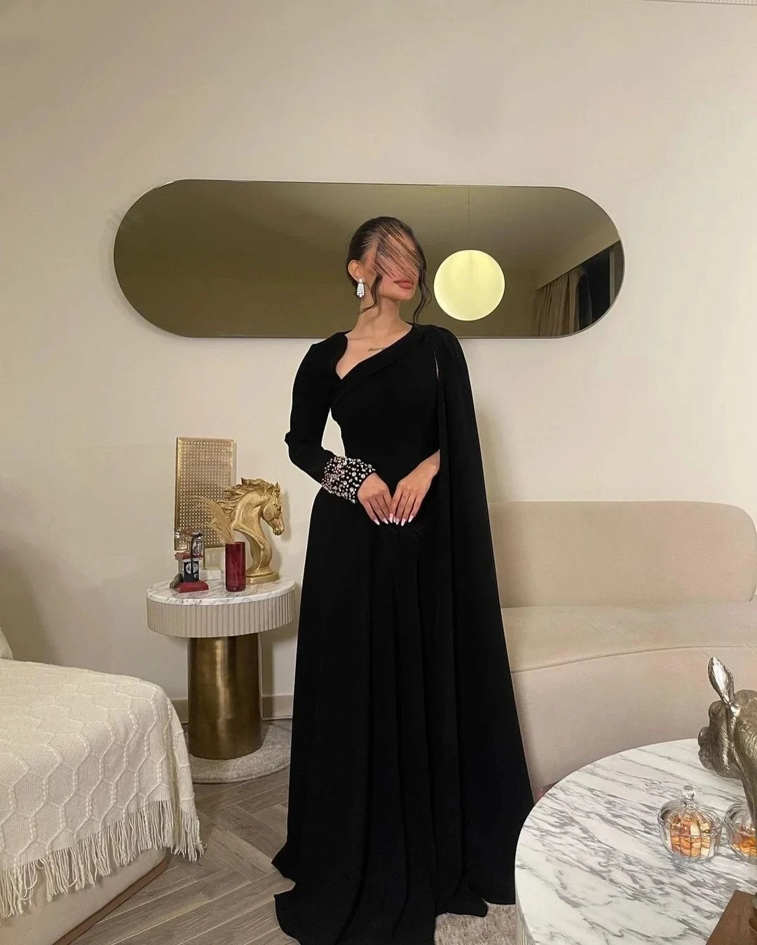 

Evening Dresses Long Sleeves Prom Dresses Saudi Arabia Black Chiffon Pleated Beadings Floor Length Formal Occasion Dress