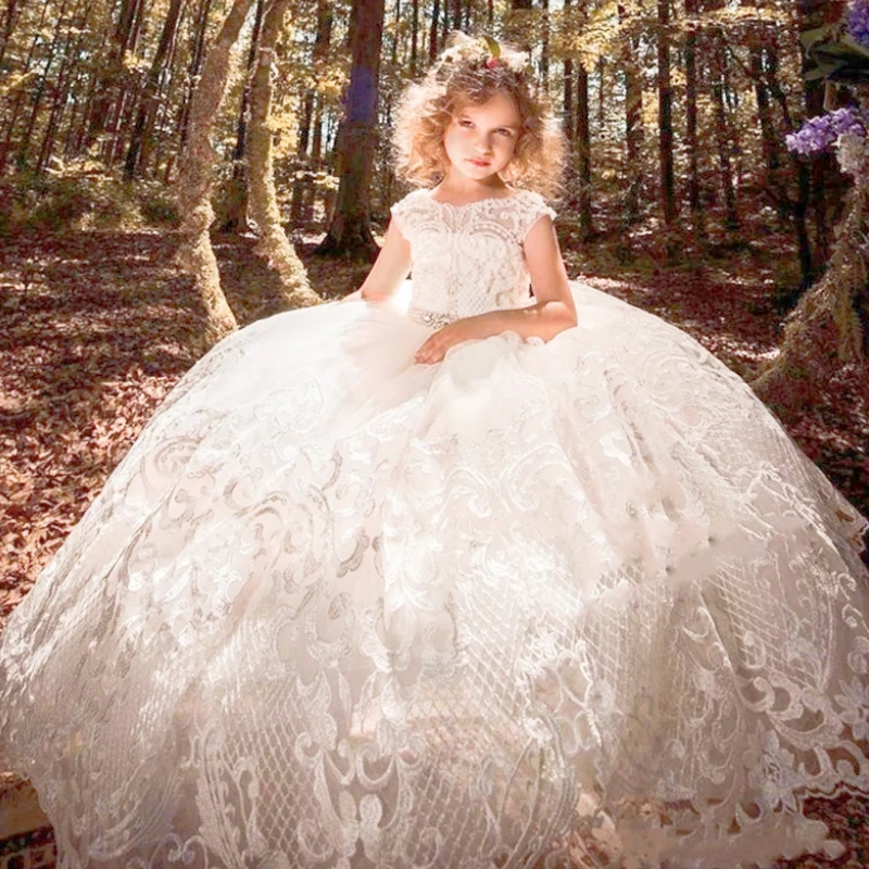 

Sleeveless Puffy Lace Flower Girl Dresses Pearls First Communion Dresses For Little Princess Pageant Ball Gowns Custom Made