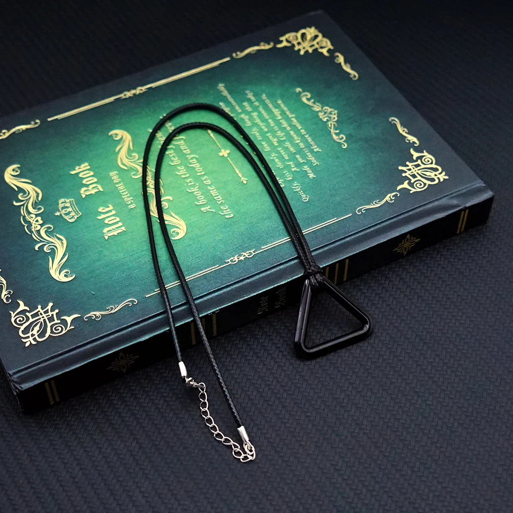Anime Chainsaw Man Demon Cosplay Unisex Necklace Metal Triangle Pendant Chains Choker Leather Chain Accessories Charm Gift