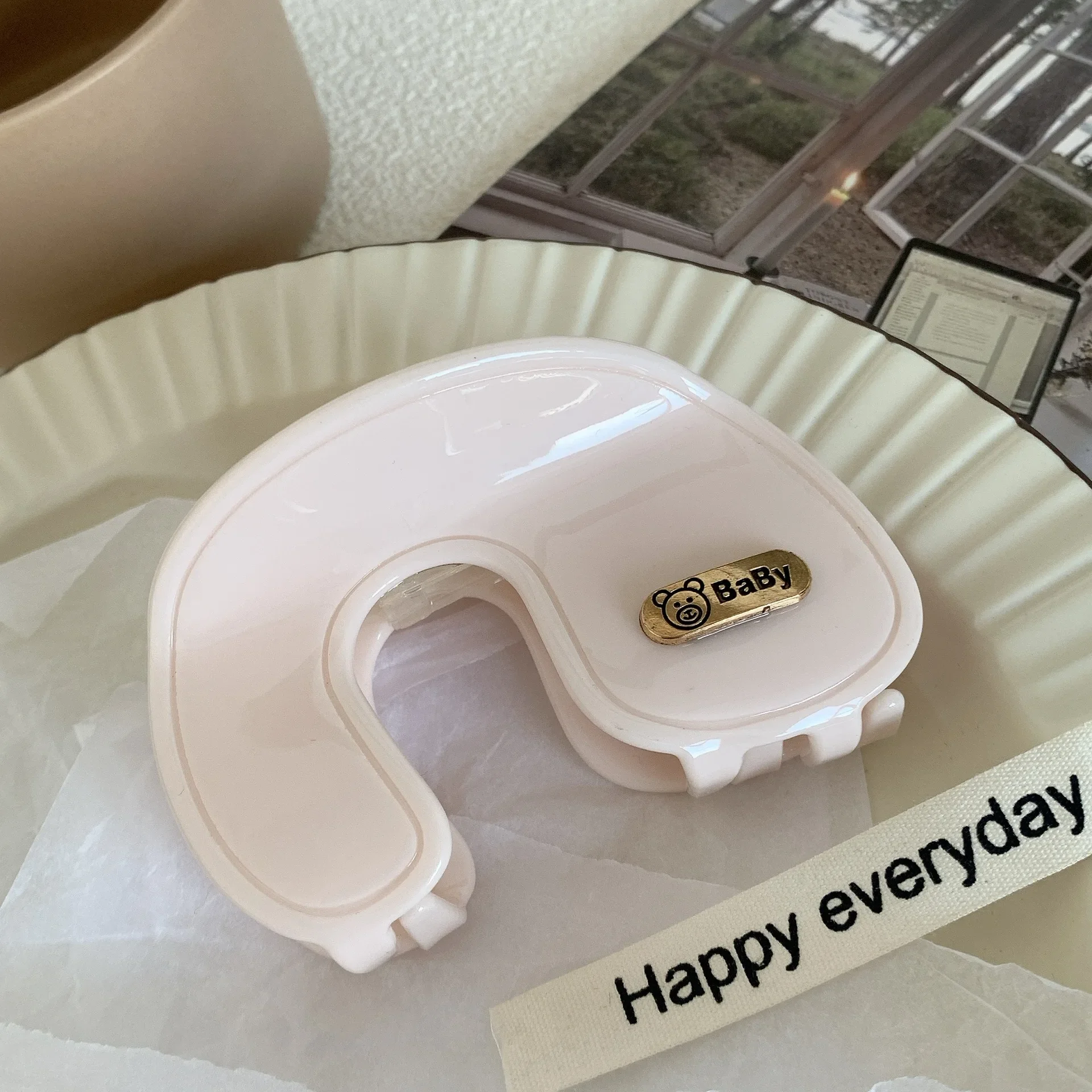 Рисунок 5 - Новинка корейские заколки для волос