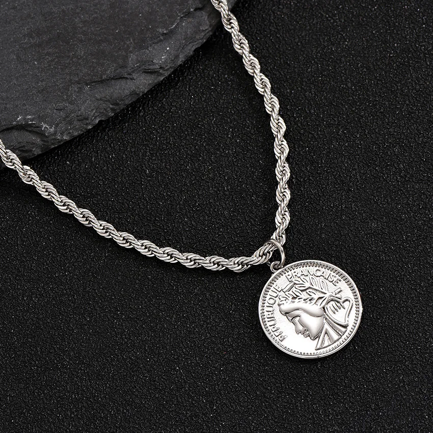 送料関税込【CRAFTD London】Coin Pendant コイン(2色) 国内発送 送料関税込【CRAFTD London】Coin Pendant コイン(2色) 国内発送