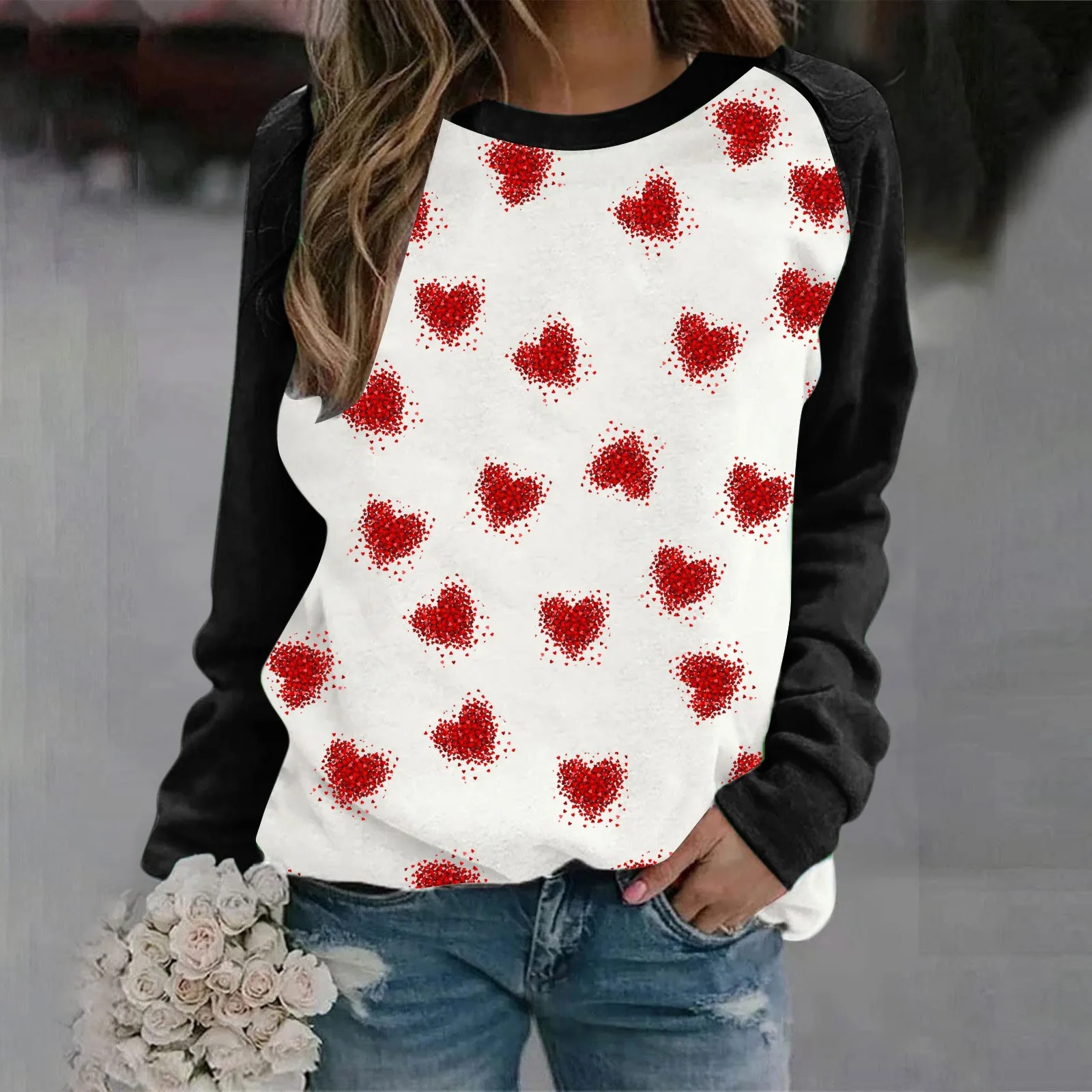 

Lovestruck Heart Print Cropped Hoodie For Women With Side Seam Pockets ropa mujer Kawaii Loose fit