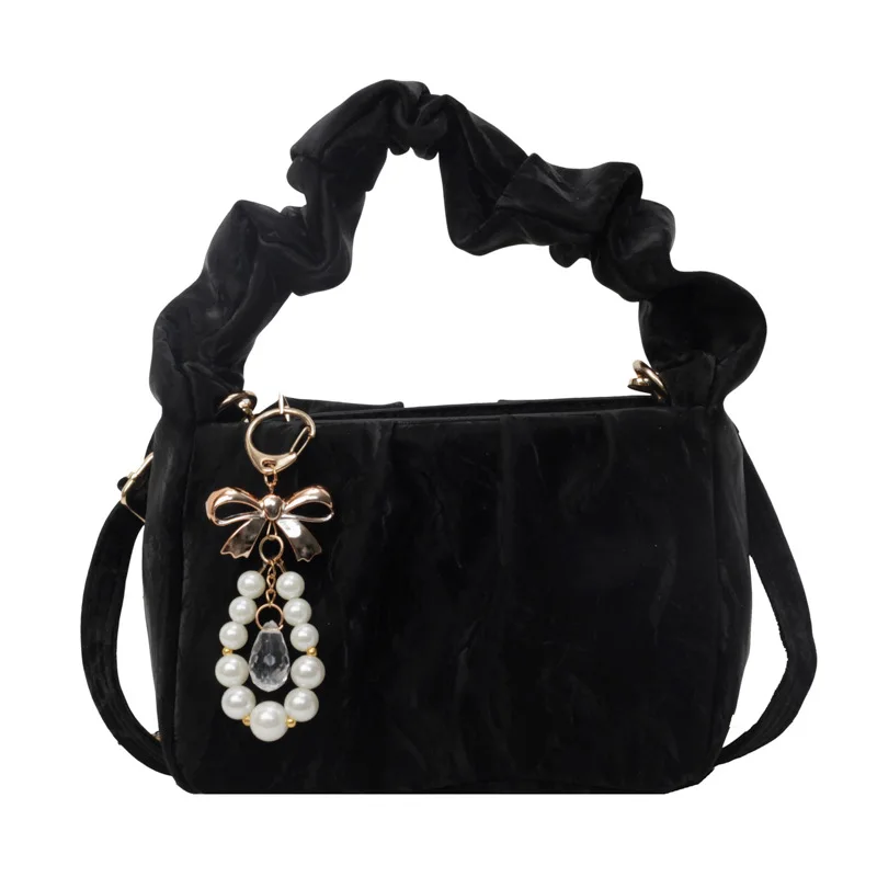 thumbnail image 1 of Bolso de mano chino de moda, bolso de hombro para mujer, bolso de mujer con diseño de nube plisada, bolso cruzado, adorno colgante, material de PU, 1 of 5
