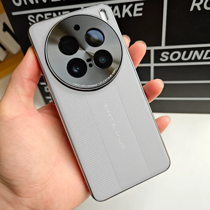 Luxury Fashion Electroplating Leather Case with Hardware Lens Cover and Shockproof Protection