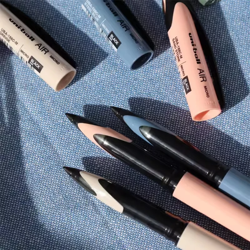 Uni-Ball Air Roller Ball Gel Pen UBA-188/UBA-188C Black Technology Free Ink Control Straight Liquid Signature Pen 0.7/0.5mm