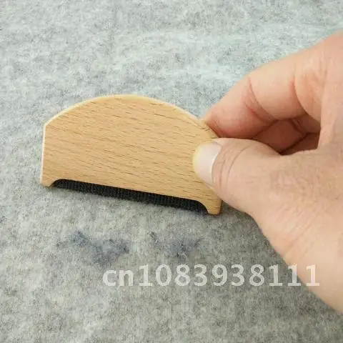 

Sweater Fabric Clothes Lint Removers Wooden Epilator Manual Hair Remover Comb Trimmer Shaver