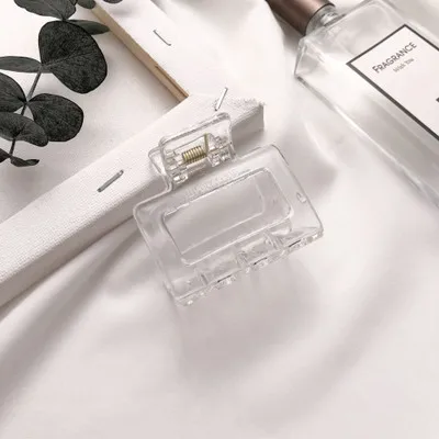 2022 New Claw Clip for Women Tough Colorful Plastic Hair Claw Large Size Hair Clamps Claw Clip Crab Chic Hair Accessories Gift B2-5cm