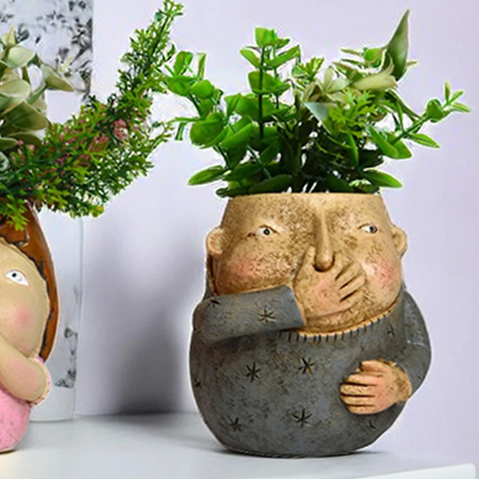 Badezimmer-Miniatur - Realistische Figur Aus Kunstharz, Skulptur „Junge Badezimmer-Miniatur - Realistische Figur Aus Kunstharz, Skulptur „Junge