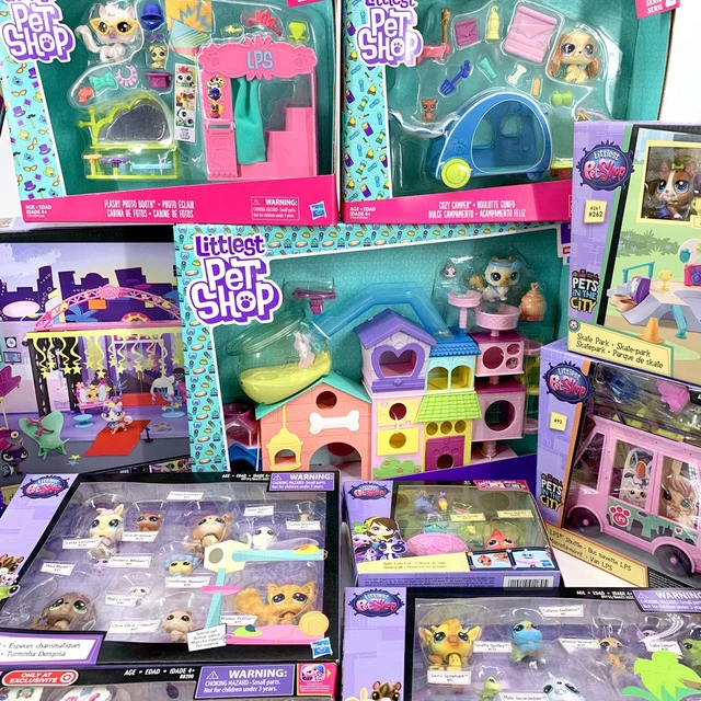 Littlest Pet Shop Lot of 16 Dogs - All authentic LPS - RARE -  Blue/Purple/Green