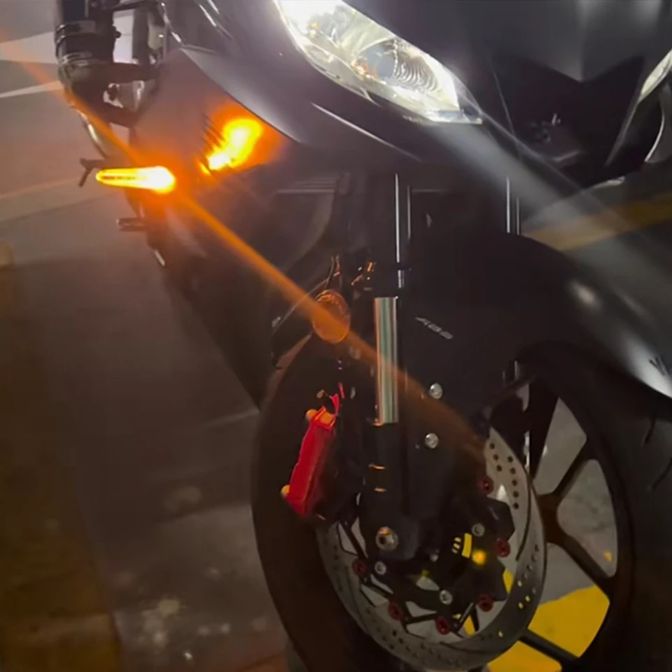 Set LED-knipperlichten voorzijde van de Yamaha MT-09