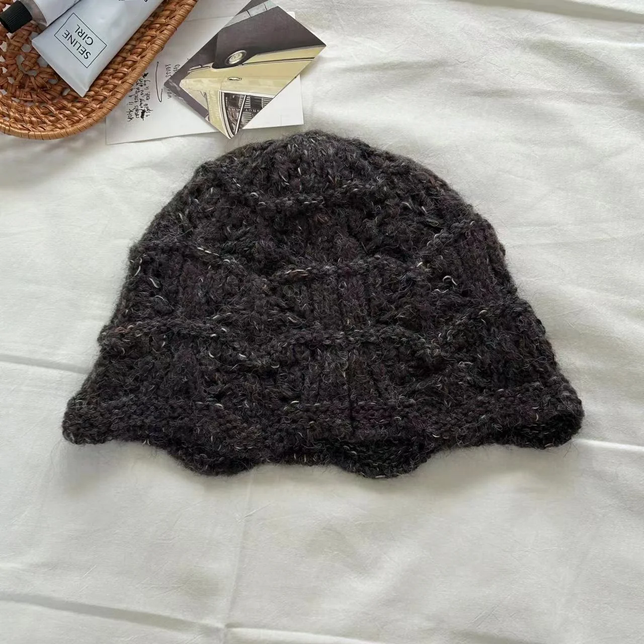Early Autumn Temperament Style With Wool Yarn Hat Knitted For Warmth Niche Ins Retro Bucket Hat Toe Cap Basin Hat For Women_voghion.com