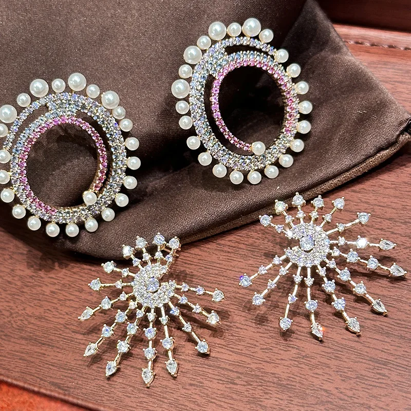 Irregular fireworks exaggerated fan shape elegant lady sparkling wedding earrings