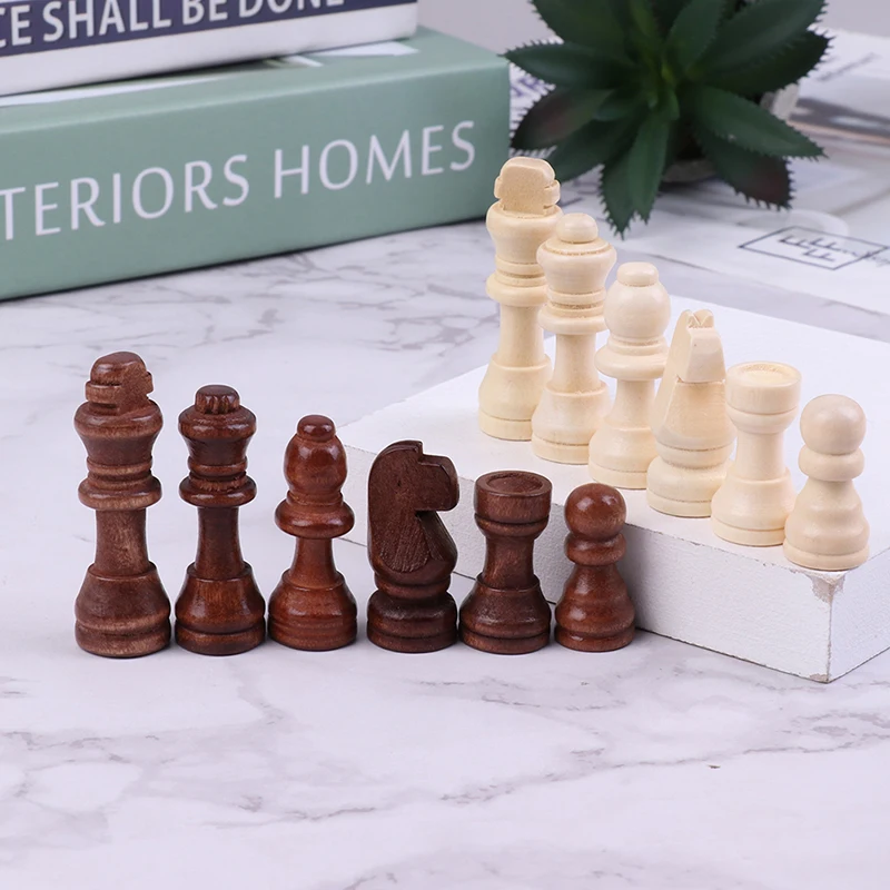 32Pcs/Set 2.2 Inch Wooden Chess Pieces International Word Chess Game Piece Entertainment Accessories