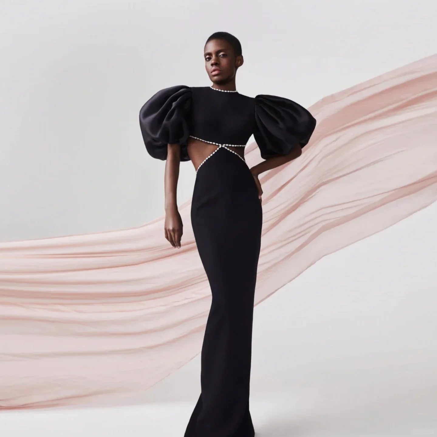 

Новые черные платья от кутюр для выпускного вечера с вырезами, сексуальное женское вечернее платье с рукавами, разрезом сзади, длиной до пола, Платье макси с кристаллами, платье для вечеринки