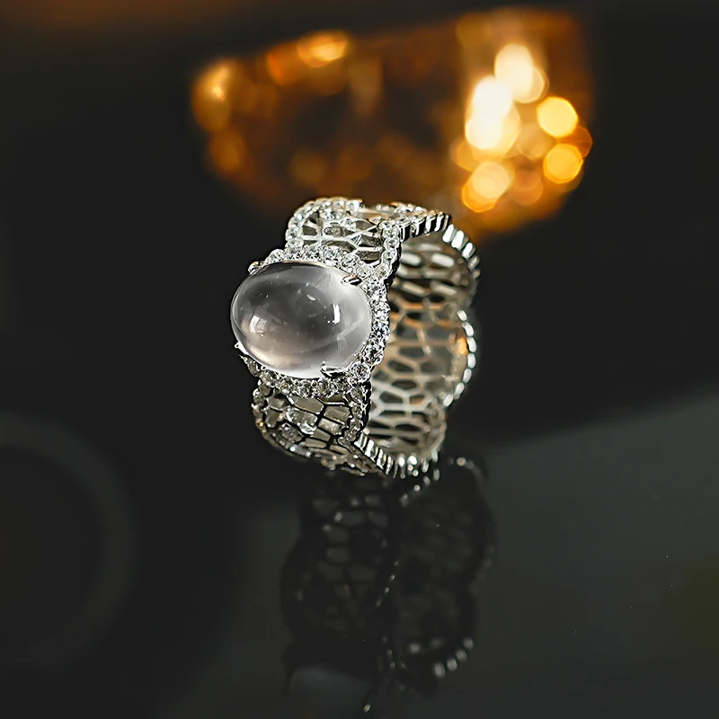 

Hollow Lace Foam Jade 925 Silver Ring Inlaid with High Carbon Diamond Ice Smooth and Versatile Temperament