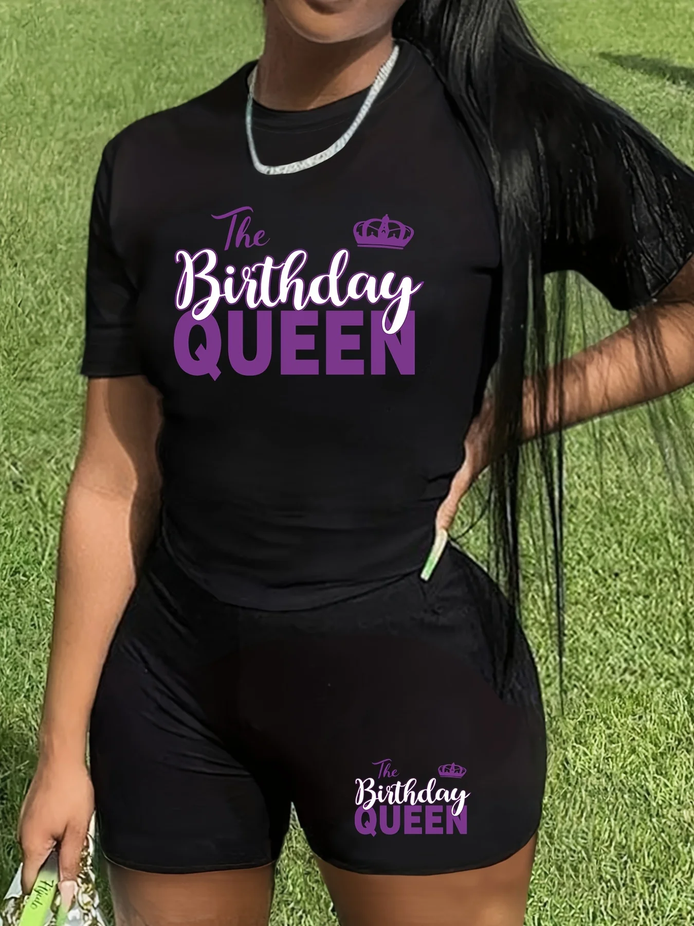 

Повседневный костюм с принтом Queen на день рождения, футболка с коротким рукавом и круглым вырезом и облегающие шорты, женская одежда