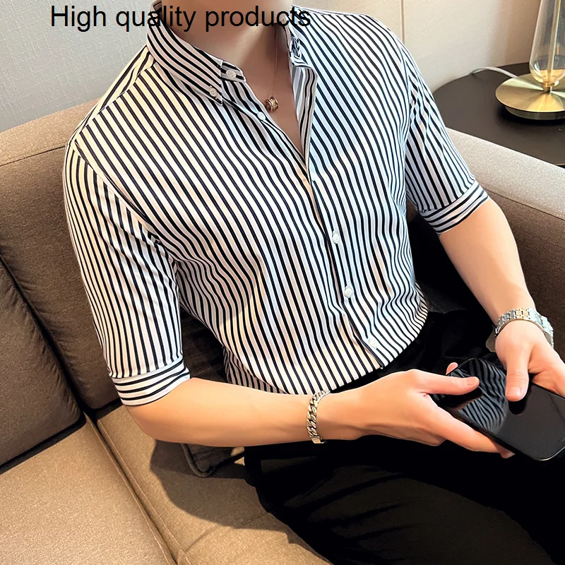 

Мужская приталенная рубашка в полоску, с коротким рукавом