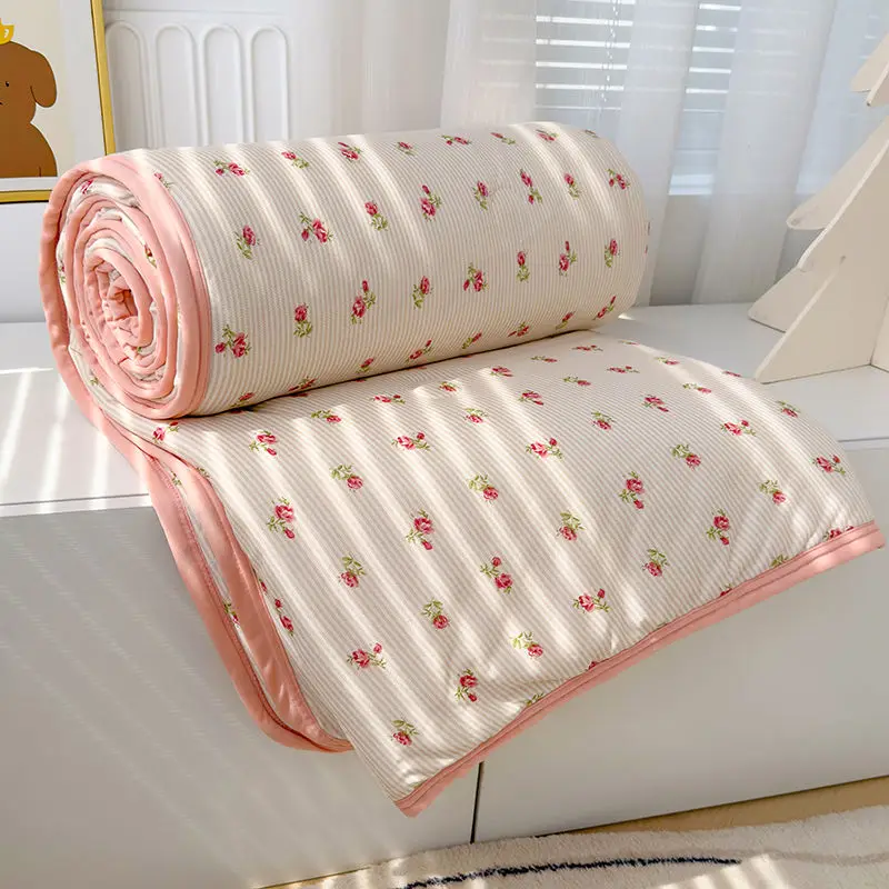 

Ins Korean Style Fresh Floral Knitted Cotton Summer Cool Quilt With Air Conditioning, Thin Quilt, Dormitory Single Person