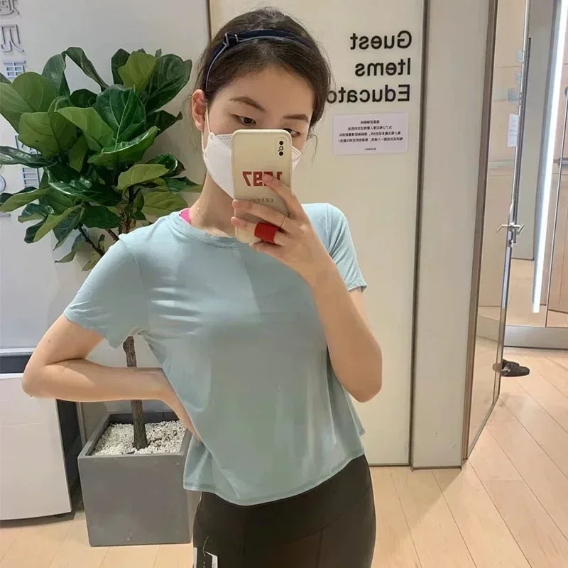 Рисунок 2 - Топ женский летний однотонный с коротким рукавом