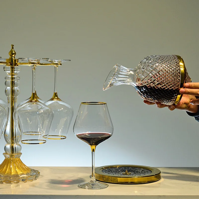 https://ae01.alicdn.com/kf/S10714af54b604109a954d97dbb4db071p/350-660ml-Luxury-Gold-Burgundy-Glass-Vintage-Wine-Glasses-Transparent-Wineglass-Crystal-Glasses-for-Champagne-Goblet.png