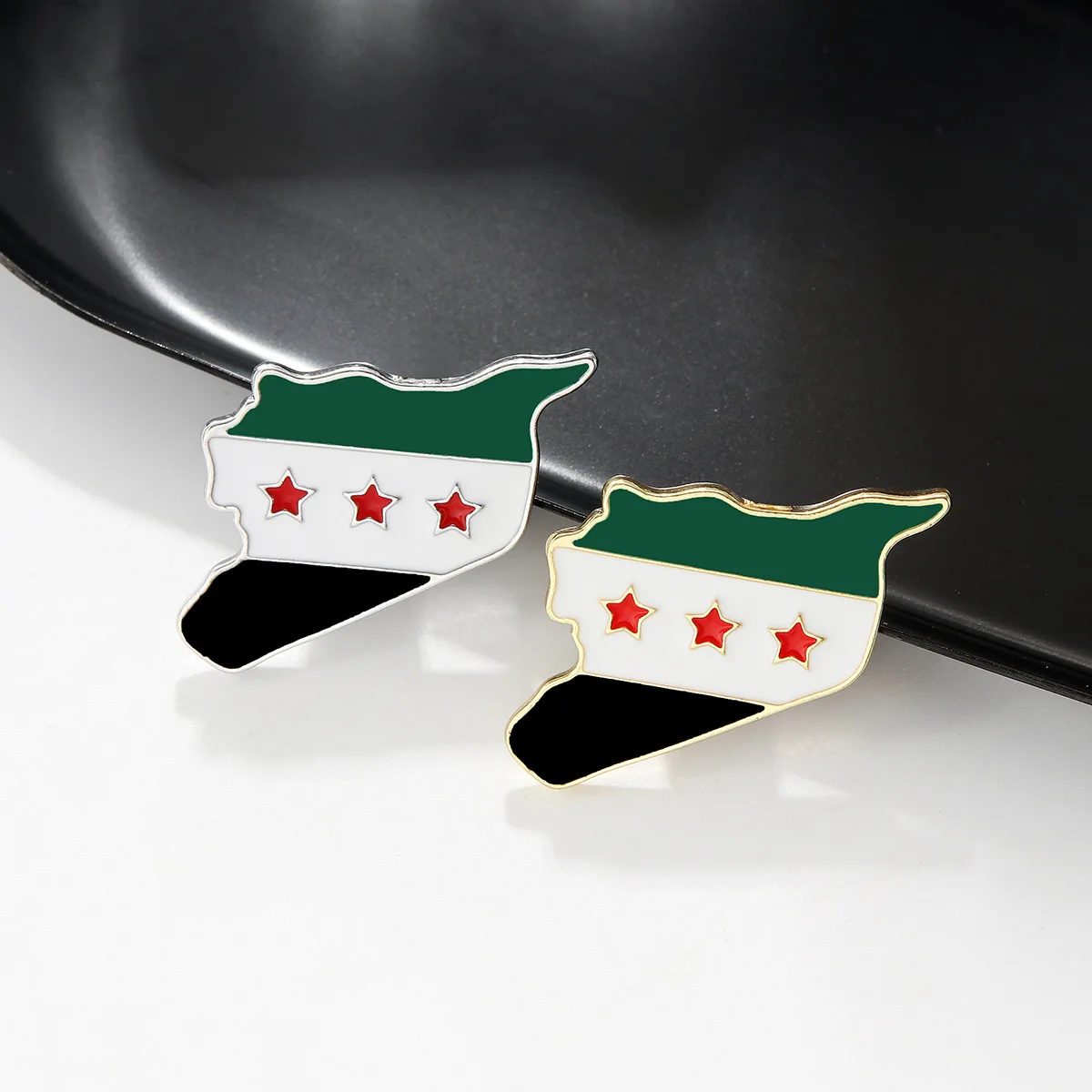 10PCS Syria Map Flag Pendant Brooch Stainless Steel Women Men Gold Silver Colour Pendant Fashion Choker Syrians Jewellery Gifts