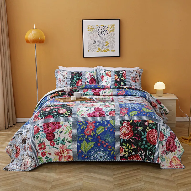 

Floral Bedspread on the Bed Cotton Quilt Set 3 Piece Patchwork Duvet Bed Cover Queen Plaid Coverlet Quilted Blanket in Bedroom