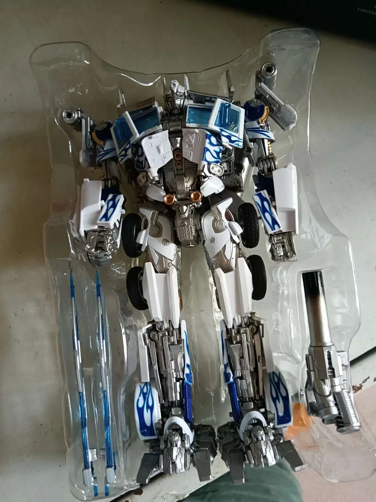 Legendary Toys LT02W トランスフォーマー非正規オプティマス LT02W
