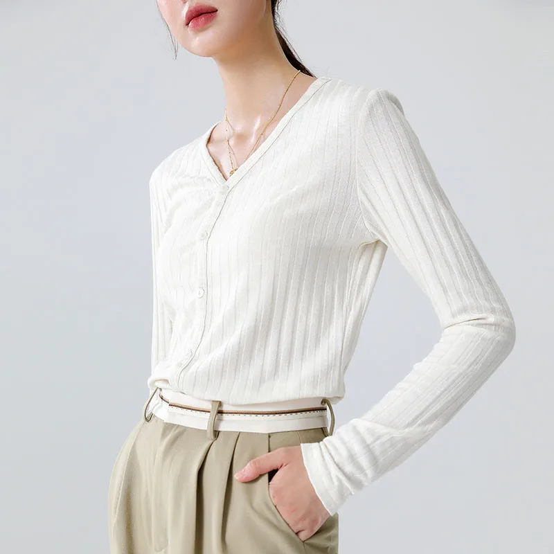 

Women'S New V-Neck Thin Knit Cardigan Versatile Bottomed Top Winter Korean Fashion Trend 2023 Early Autumn Soft Waxy Style Coat