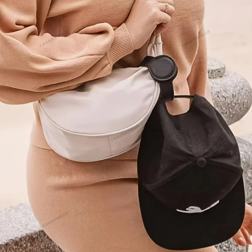 Colgador magnético portátil para sombreros, con cierre magnético seguro y diseño elegante para bolsos y accesorios de viaje. - Image 3