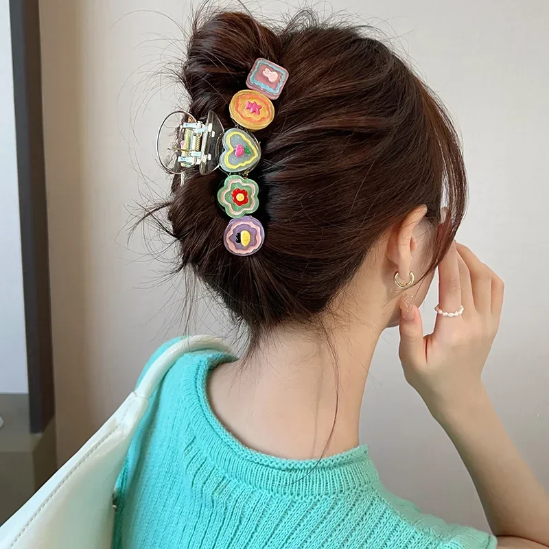 Charming Cartoon Flower Hair Claws: Sweet & Playful Hair Accessories