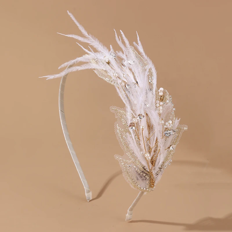 1 Stück Braut-Stirnband mit Federn – weicher Feder-Haarreif, perfekt für Hochzeits- und Fotoshooting-Styling. – Detail 7