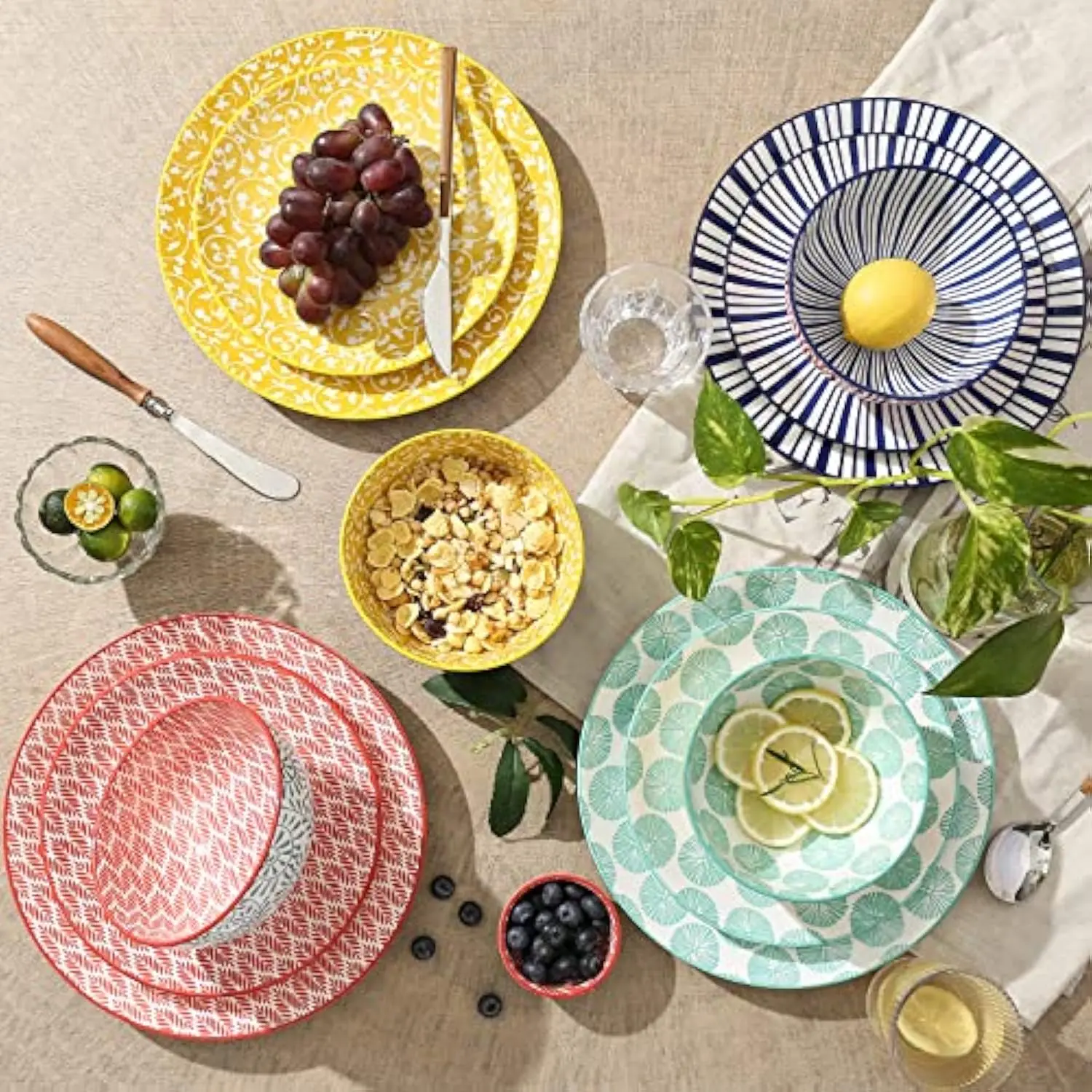 Ceramic 12-Pieces Dinnerware Sets, Ceramic Dish Plates and Bowls Sets, Service for 4, Dinner Salad Dessert Plates, and Cereal B