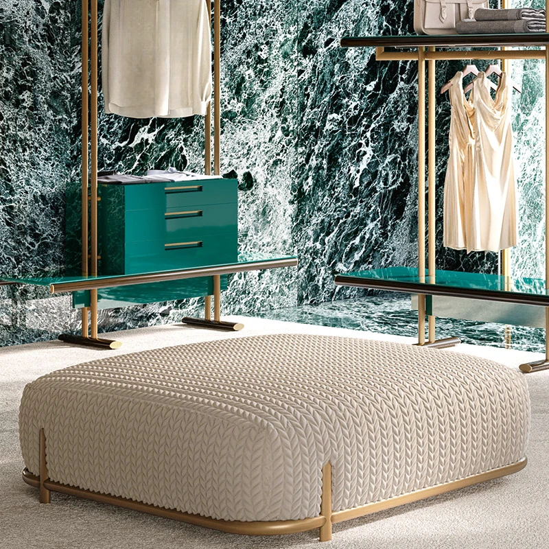 

Italian light luxury metal velvet square sofa stool, cloakroom, clothing store, rest and change stool, living room, solid wood