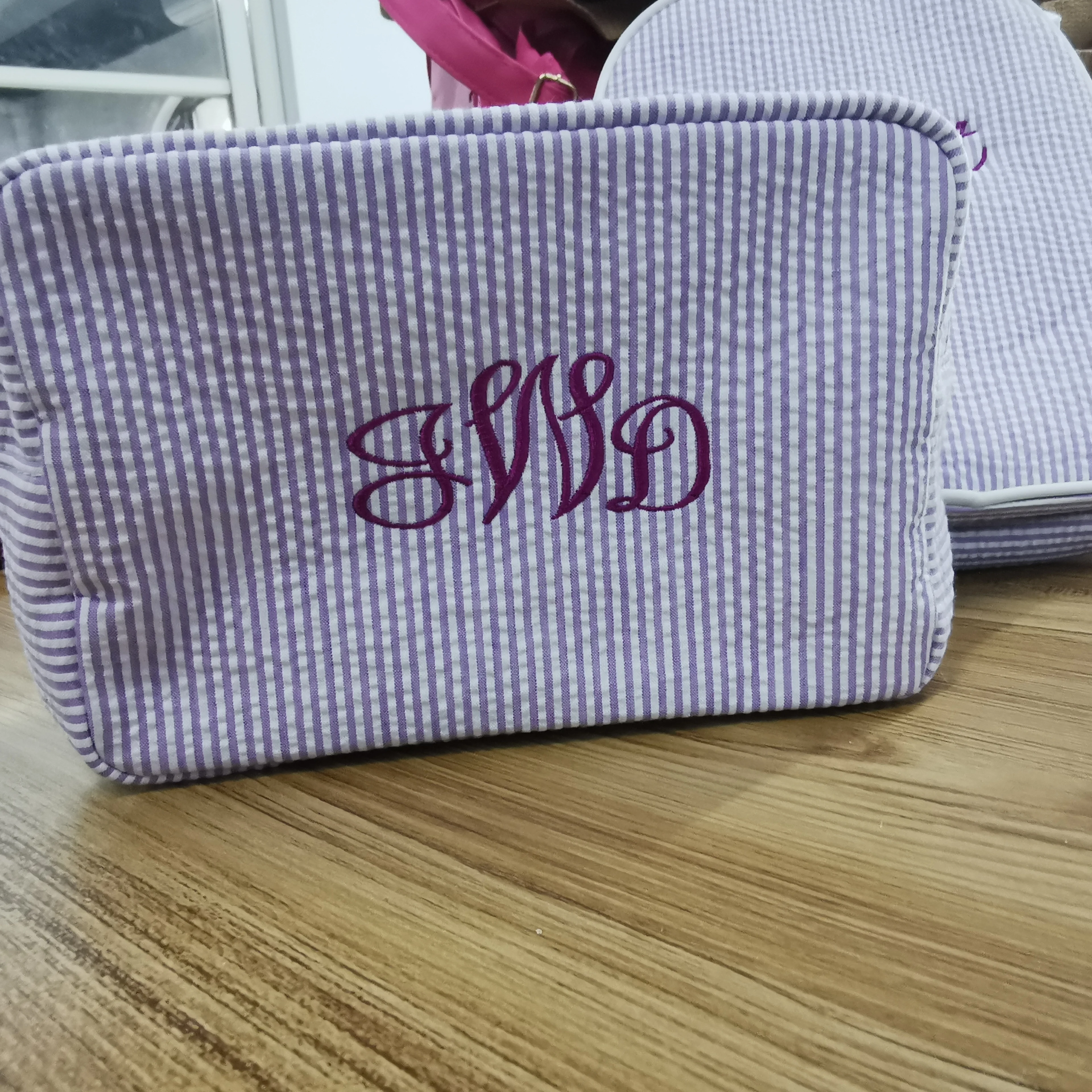 Personalized Seersucker Makeup Bag, Embroidered Name Seersucker Bag, Personalized Wash Bag, Wedding Bridesmaid Gift Makeup Bag 3