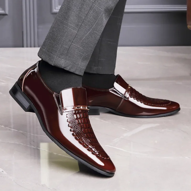 Mocassini Uomo In Pelle Verniciata - Slip-on Eleganti Per Lavoro E Cerimonie - Foto 5