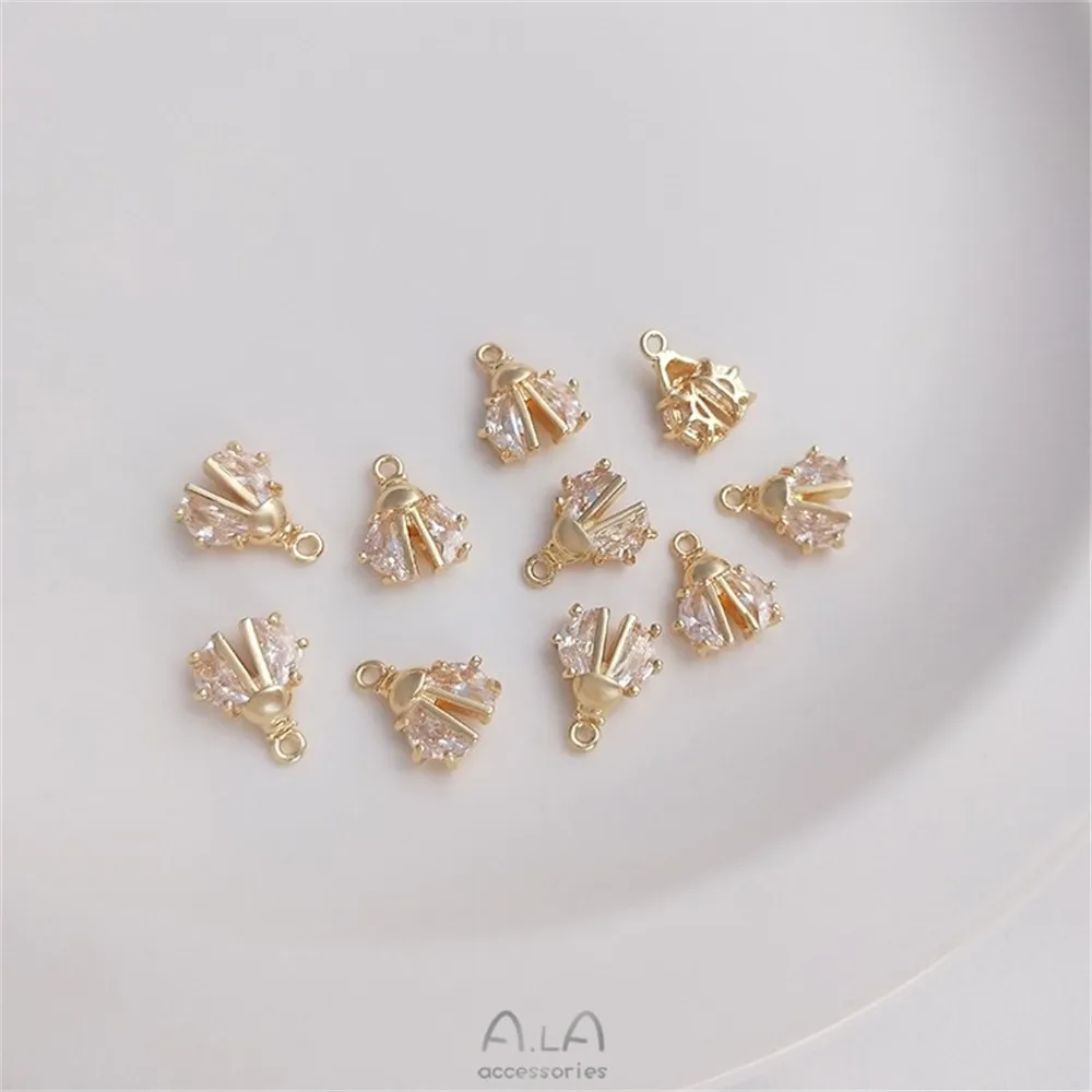 Рисунок 3 - Мини-подвеска в виде жука из циркония