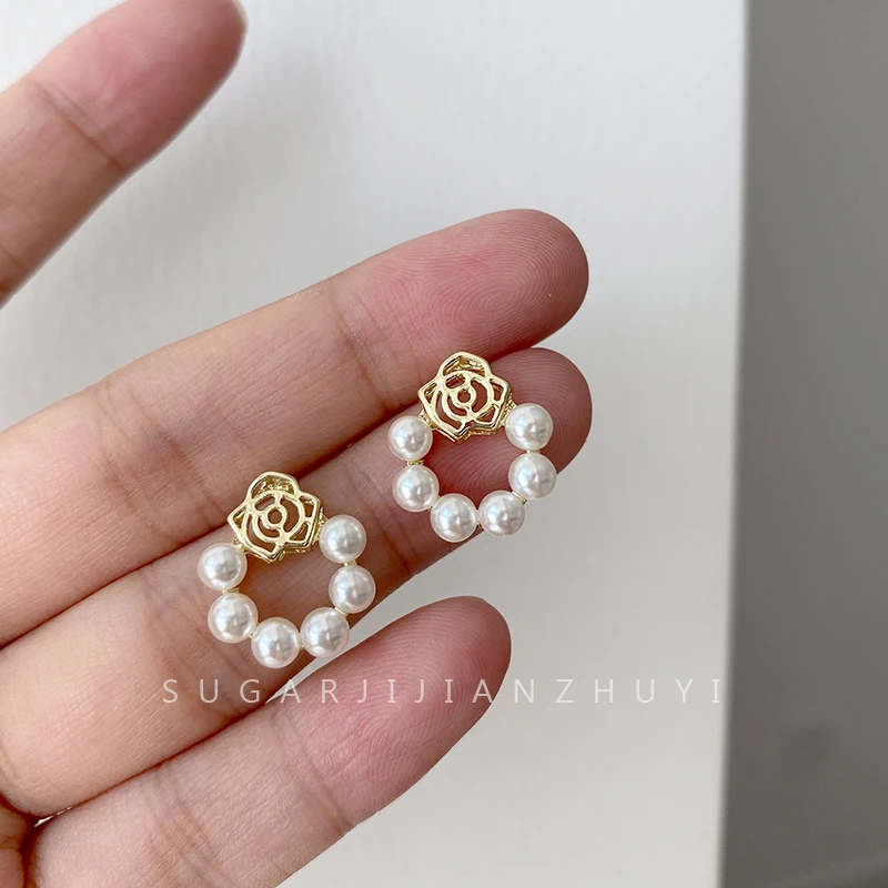 pendientes mujer pendientes colgantes tous joyería muje Pendientes de moda coreana para mujer, aretes de perla y flor rosa con cierre de tuerca, baratos, envío gratis, verano 2022| | - AliExpress