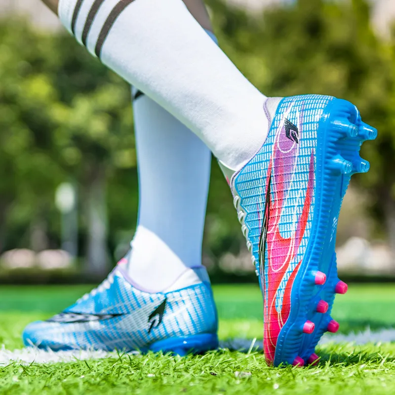 can futsal shoes be used on grass