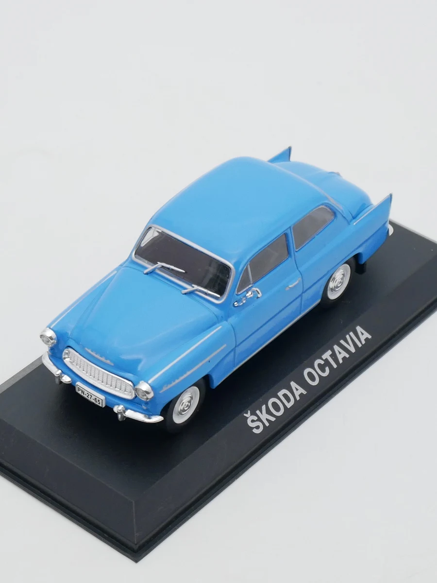 Ixo 1:43 Ist Skoda Octavia Diecas Car Model Metal Toy