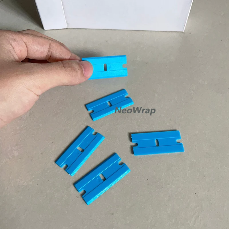 Car Sticker Remover 100Pcs Car Wrap Sticker Squeegee Label Clean Razor Glue Remover Window Glass Clean Scraper Double Edged Plastic Razor Blade